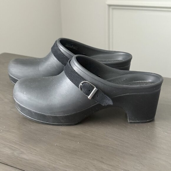 CROCS Sarah Clog Mule Shoes Black - Picture 1 of 11